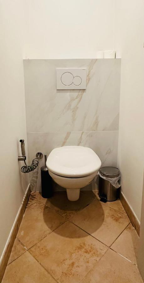 The Nice - 3 Rooms, 3Air Cond, 3Tv, 3Fans, 2 Wc, Wifi Everywhere 5Min Aeroport, Train, Beach, 1Min Tram, 15 Min Centre, Port, Parking Possible Kültér fotó