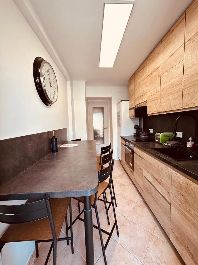 The Nice - 3 Rooms, 3Air Cond, 3Tv, 3Fans, 2 Wc, Wifi Everywhere 5Min Aeroport, Train, Beach, 1Min Tram, 15 Min Centre, Port, Parking Possible Kültér fotó